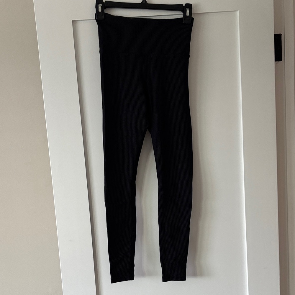Athleta Elation Rib Leggings in Black